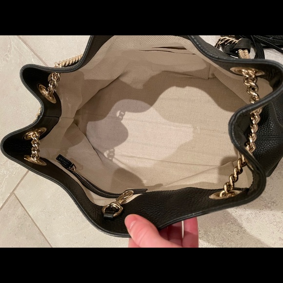 Gucci Handbag💕 - Picture 4 of 10